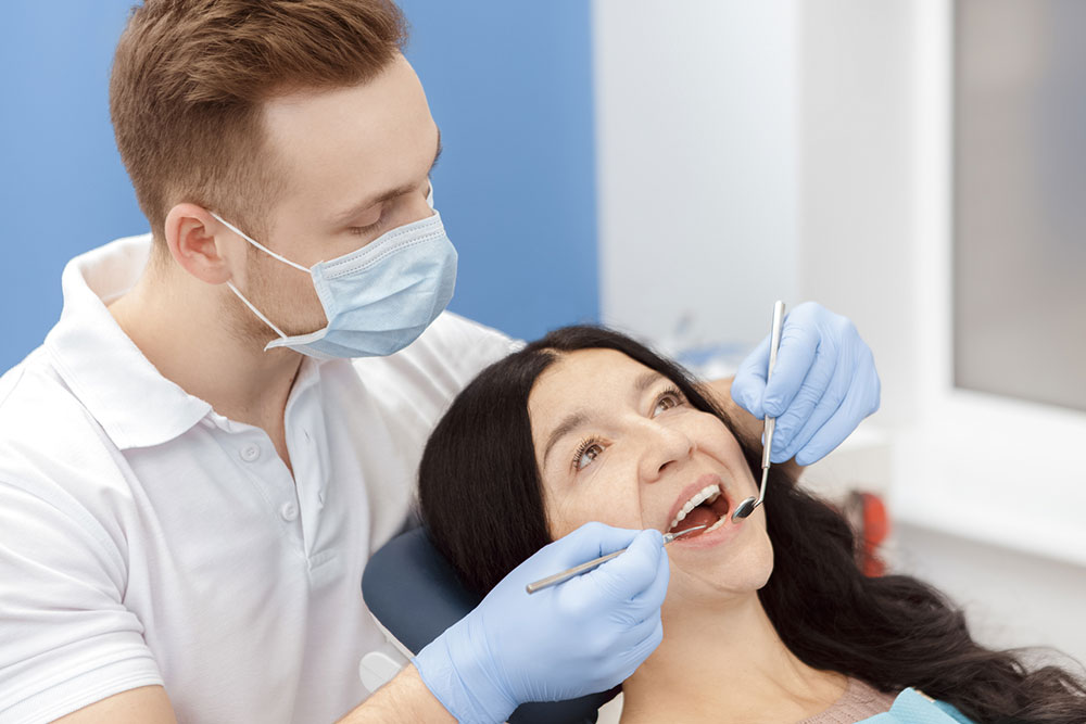 Dental Implants – Types, Costs, and Money-Saving Tips